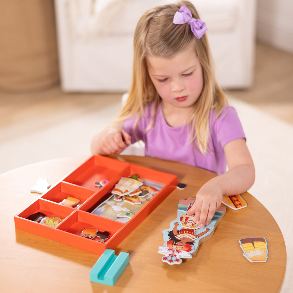 Disney Princess Moana Wooden Magnetic Dress-Up Play Set
